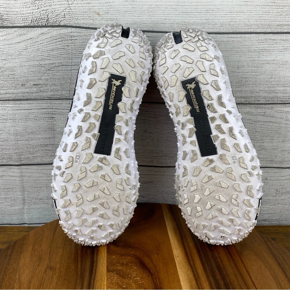Under Armour Fat Tire Speedform Charged Black White Shoes Men’s Sneaker Size 11